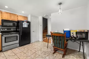81 Wayland St, Boston, MA 02125 - Photo 9