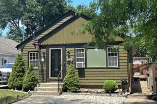 47 Naples Ave, Providence, RI 02908 - Photo 1