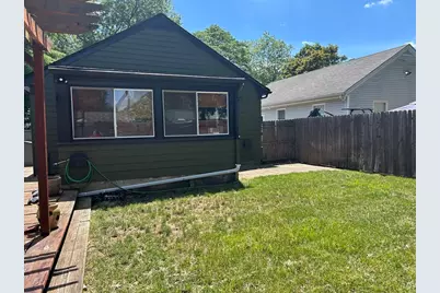 47 Naples Ave, Providence, RI 02908 - Photo 15