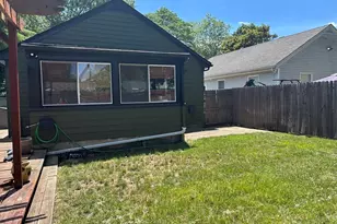 47 Naples Ave, Providence, RI 02908 - Photo 15