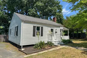 4 Wolfe St, Springfield, MA 01020 - Photo 3