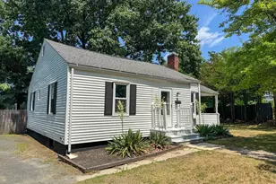 4 Wolfe St, Springfield, MA 01020 - Photo 3