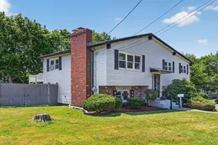 1 Eisenhower Rd, Peabody, MA 01960 - Photo 3