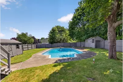 1 Eisenhower Rd, Peabody, MA 01960 - Photo 19