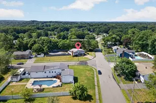 1 Eisenhower Rd, Peabody, MA 01960 - Photo 5