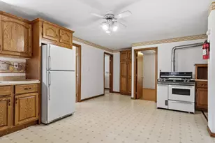 205 Pine St, Gardner, MA 01440 - Photo 11