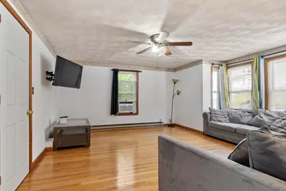 205 Pine St, Gardner, MA 01440 - Photo 9