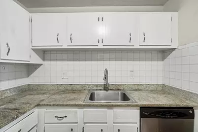 7 Weld St #44, Framingham, MA 01702 - Photo 5