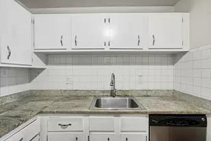 7 Weld St, Framingham, MA 01702 - Photo 5
