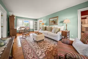 27 Cedarcroft Ln, Waltham, MA 02451 - Photo 11