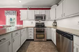27 Cedarcroft Ln, Waltham, MA 02451 - Photo 9