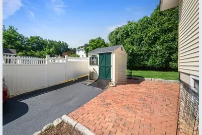 27 Cedarcroft Lane, Waltham, MA 02451 - Photo 37