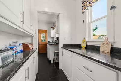 28 Appleton St, Watertown, MA 02472 - Photo 5