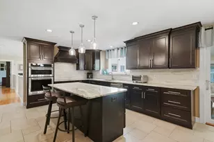26 Mill Pond Cir, Milford, MA 01757 - Photo 5