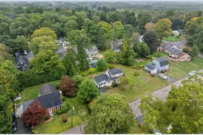 158 Rowayne Park, Bridgewater, MA 02324 - Photo 3