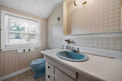 1 Ridgeway Ave, Billerica, MA 01821 - Photo 15