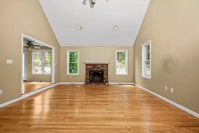 20 Hilltop Farm Rd, Auburn, MA 01501 - Photo 13