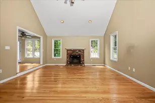 20 Hilltop Farm Rd, Auburn, MA 01501 - Photo 13