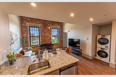90 Grove St #307, Worcester, MA 01605 - Photo 5