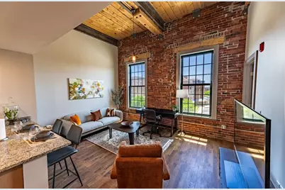 90 Grove St #107, Worcester, MA 01605 - Photo 5