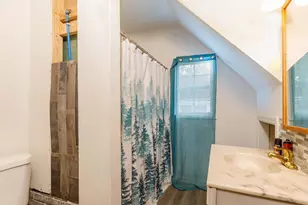 35 Essex St, Athol, MA 01331 - Photo 11