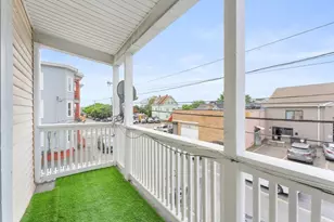 60 Commercial St, Lynn, MA 01905 - Photo 31