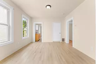 60 Commercial St, Lynn, MA 01905 - Photo 21