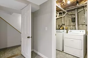8 Locust Ln, Watertown, MA 02472 - Photo 33