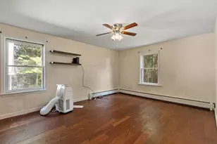 28 Wellesley St, Athol, MA 01331 - Photo 9