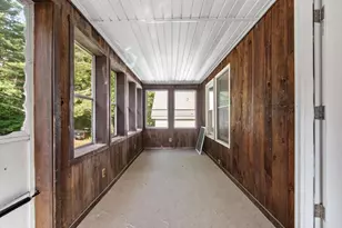 28 Wellesley St, Athol, MA 01331 - Photo 5