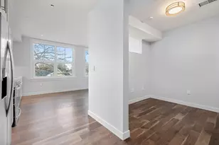 136 Babcock St, Brookline, MA 02446 - Photo 3