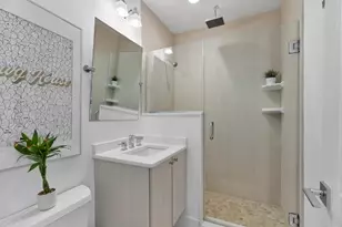 5 Mohawk St, Boston, MA 02127 - Photo 15