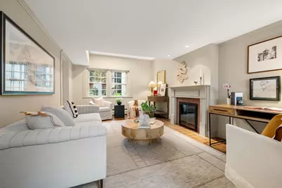 21 Walnut #M, Boston, MA 02108 - Photo 3