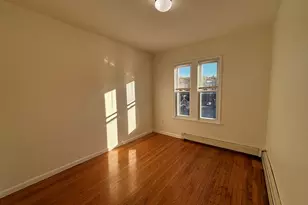 1371 Commonwealth Ave, Boston, MA 02134 - Photo 9