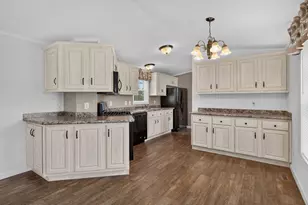 67 Debby Ln, Raynham, MA 02767 - Photo 7