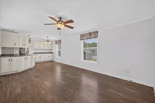 67 Debby Ln, Raynham, MA 02767 - Photo 3