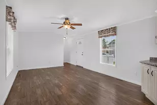 67 Debby Ln, Raynham, MA 02767 - Photo 3