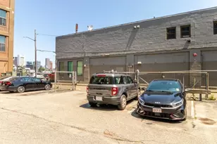 320 W 2nd St, Boston, MA 02127 - Photo 15