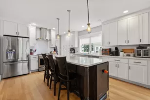 22-24 Carver Rd E, Watertown, MA 02472 - Photo 9