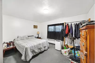 69 Worthington St, Chicopee, MA 01020 - Photo 23