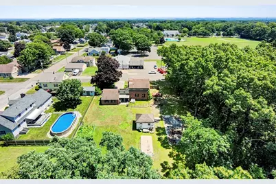69 Worthington St, Chicopee, MA 01020 - Photo 31