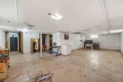 69 Worthington St, Chicopee, MA 01020 - Photo 25