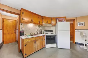 69 Worthington St, Chicopee, MA 01020 - Photo 19