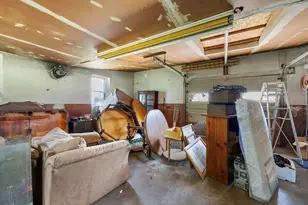69 Worthington St, Chicopee, MA 01020 - Photo 27