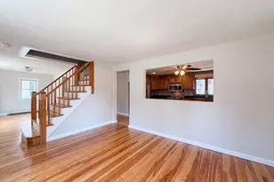 4 MacArthur Cir, Peabody, MA 01960 - Photo 7