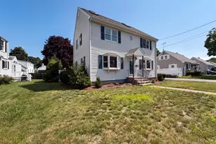 4 MacArthur Cir, Peabody, MA 01960 - Photo 27