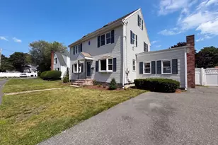 4 MacArthur Cir, Peabody, MA 01960 - Photo 29