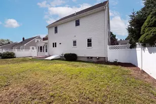 4 MacArthur Cir, Peabody, MA 01960 - Photo 29