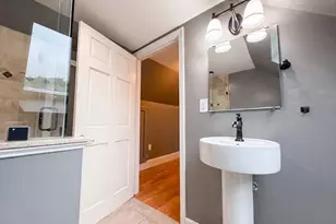 4 MacArthur Cir, Peabody, MA 01960 - Photo 21