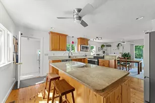 42 Dewey Ave, Brockton, MA 02301 - Photo 5